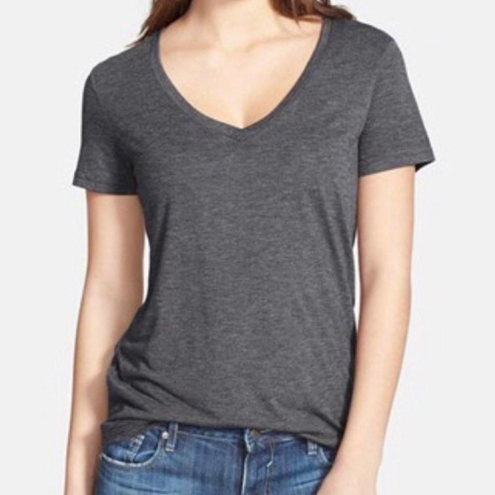 Women’s v neck tee SMALL Nordstrom New
